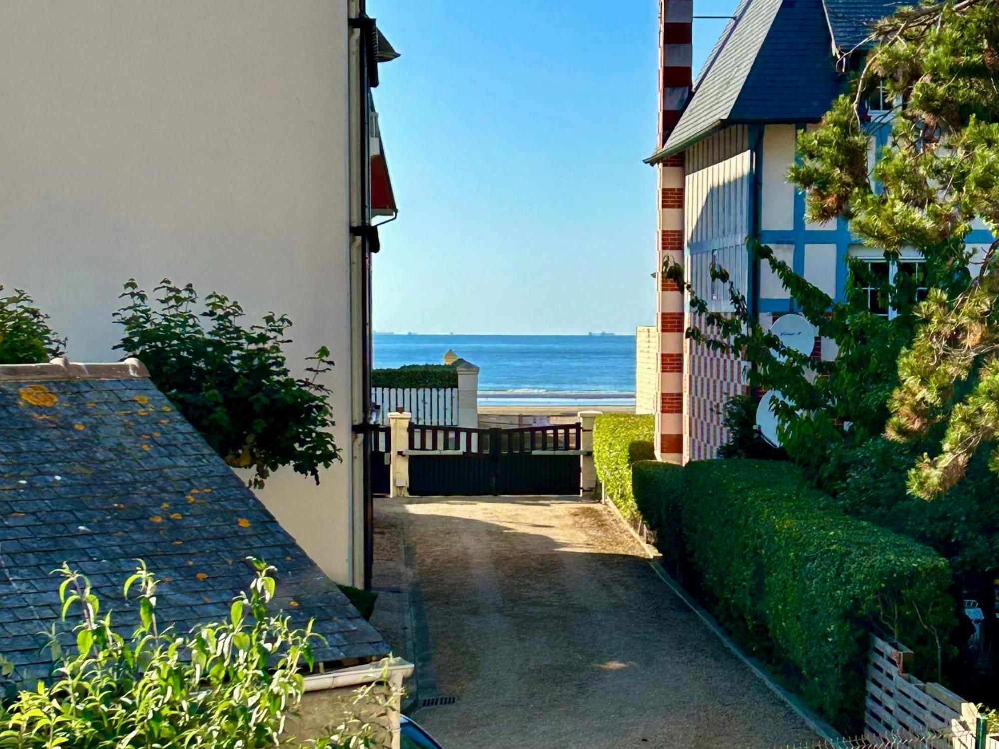 Charmant appartement T2 à 100m de la plage Villers-sur-Mer Exterior foto